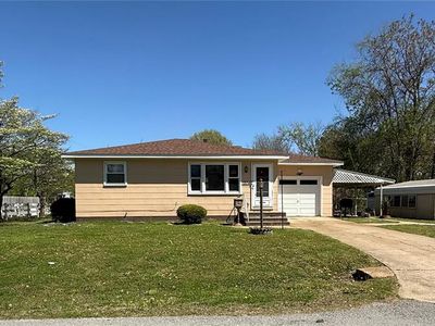 1204 S Pacific St, Cape Girardeau, MO, 63703