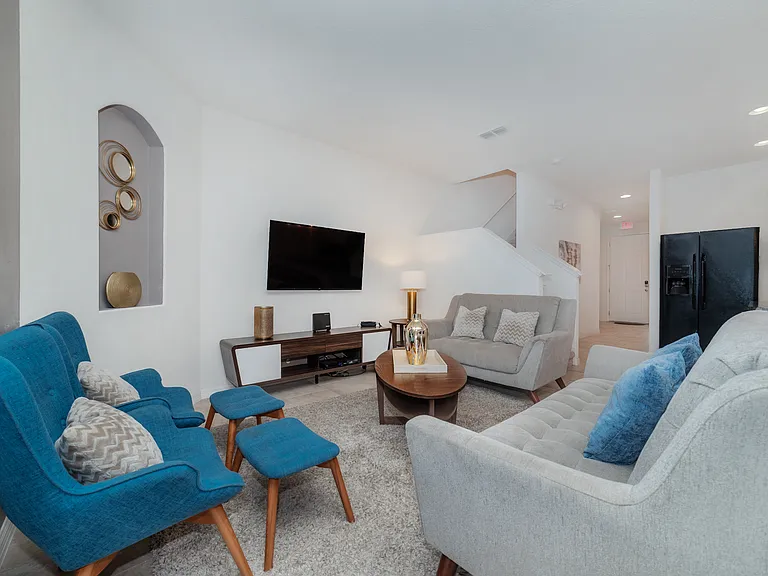 4690 Terrasonesta Dr — Photo 3