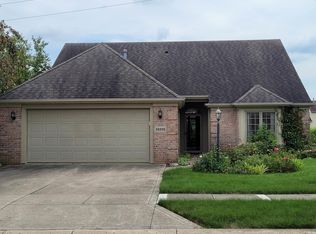 12225 Blaceberry Dr, Fort Wayne, IN 46814