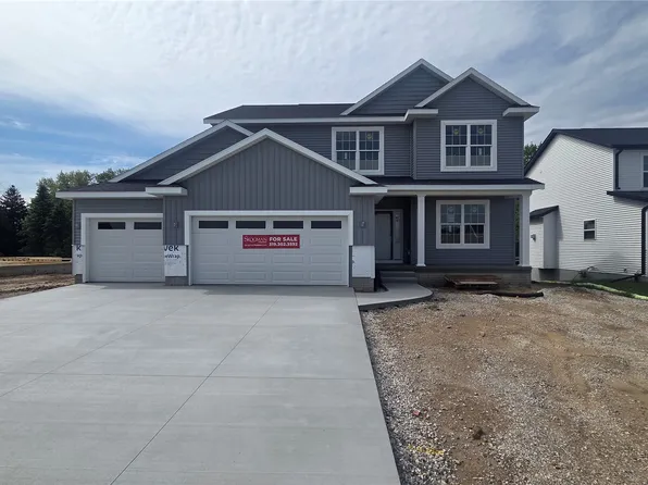 233 McCarran Ave NE, Cedar Rapids, IA 52402