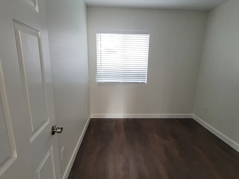 1046 N Banning Blvd #1048 — Photo 15