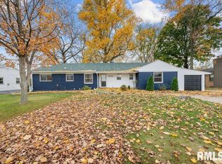 3123 E Kimberly Rd, Davenport, IA 52807