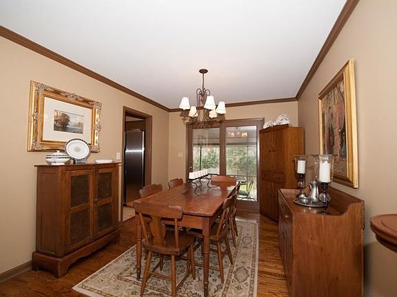 5th image of 659 Hillandale Cir