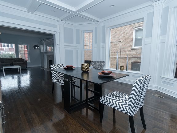 3rd image of 7336 S Luella Ave