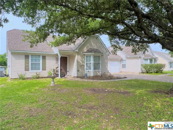 208 Mill Creek Dr #A & B, Salado, TX 76571