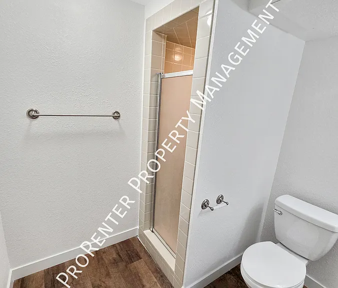 975 E Essex Court Way #3 — Photo 28