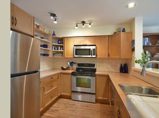 5711 Ebbtide St #303, Sechelt, BC V7Z0J5