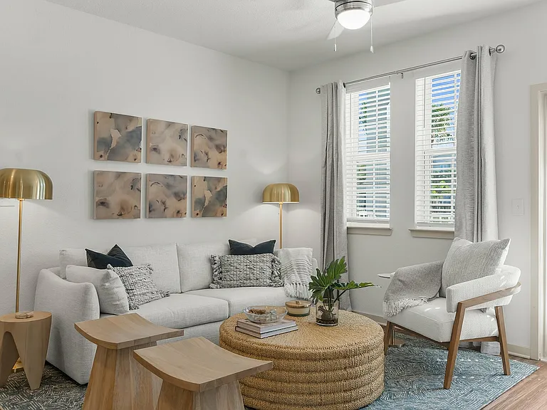 Explore this chic and cozy living space, perfect for relaxation and entertainment.
