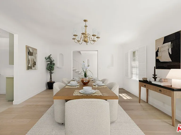 712 N Rodeo Dr — Photo 16