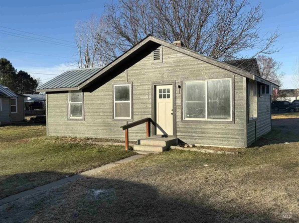 219 N 4th St W, Homedale, ID 83628