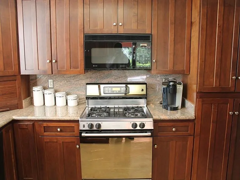 21950 Birds Eye Dr — Photo 7