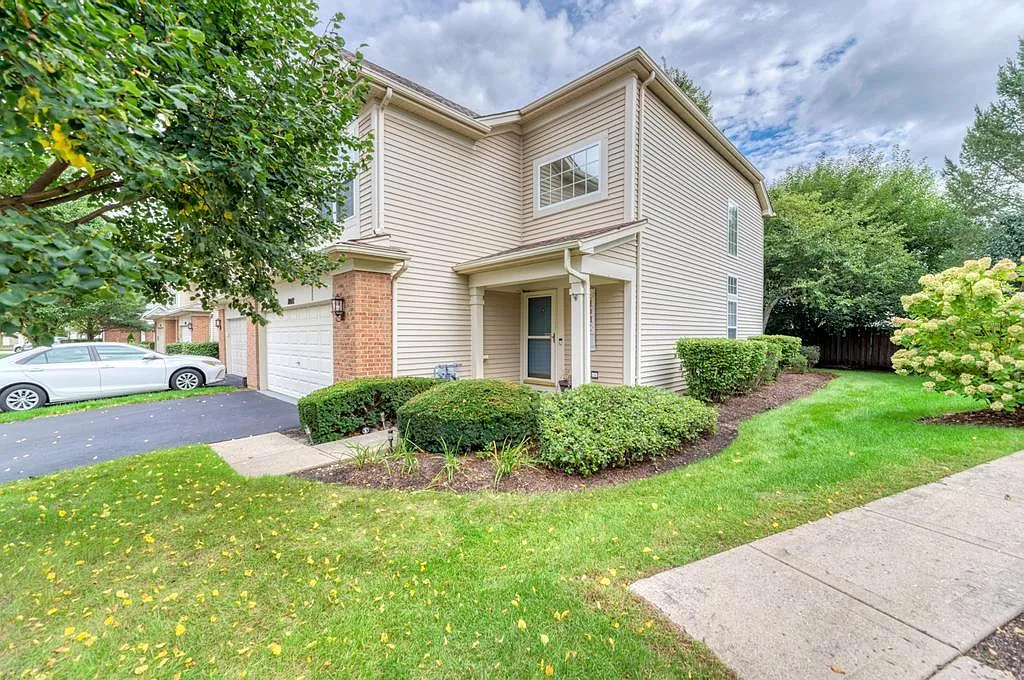 3 bed, 2.5 bath, 1680 sqft, $2,800 — Photo 4