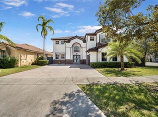 14994 SW 11th Ln, Miami, FL 33194