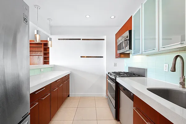 Rented by Corcoran | media 8