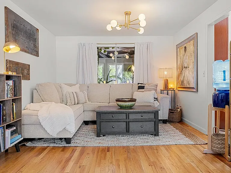 6976 Green Willow Ct — Photo 11