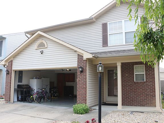 2nd image of 7704 Lake Vista Ln