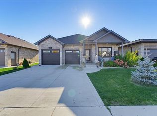 24 Winchester Cres, North Perth, ON N4W 0J8