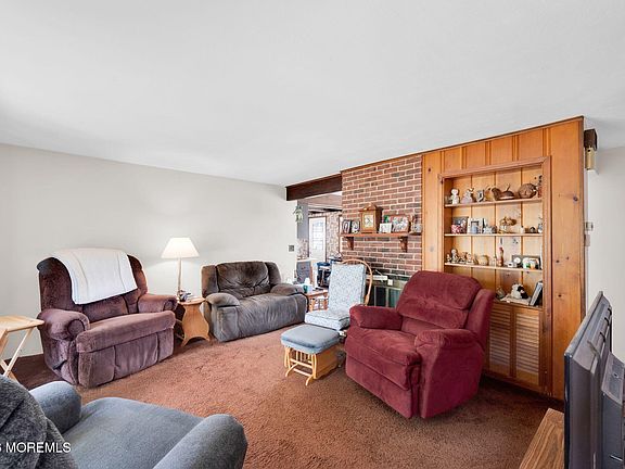 5th image of 133 Park Road