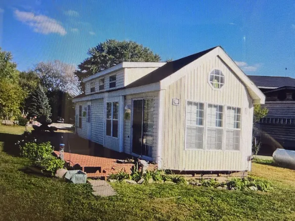 W6617 Marine Ct, Markesan, WI 53946