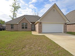 229 Southern Creek Cir, Haughton, LA 71037