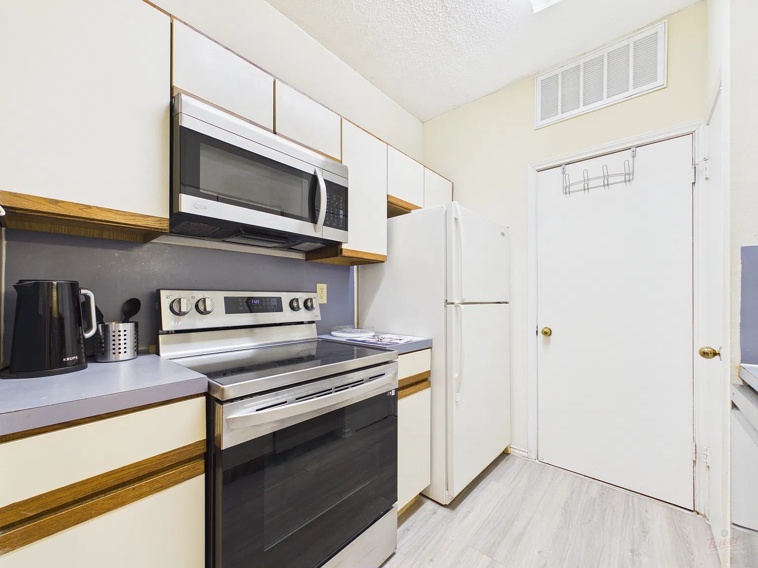 2804 Rio Grande St Apt 201 — Photo 3