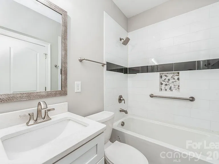 6513 Rockwell Blvd — Photo 8