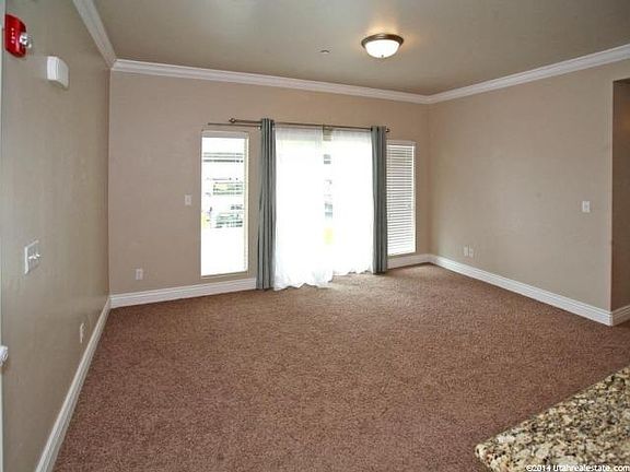 3rd image of 476 W 200 N APT 306