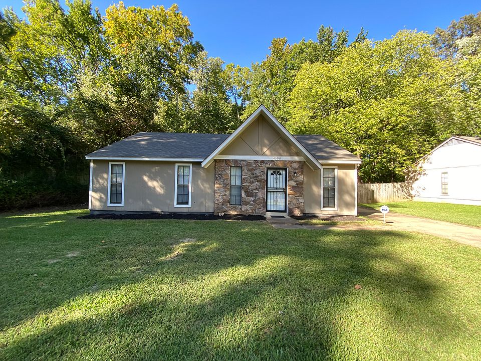 1st image of 4390 Winding Hill Dr