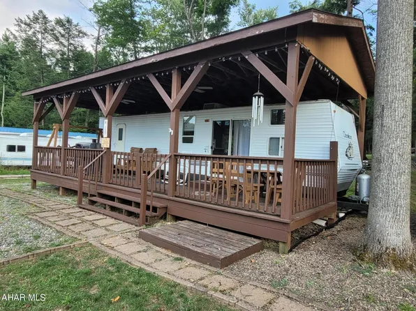 137 Magnolia Cir, Flinton, PA 16640