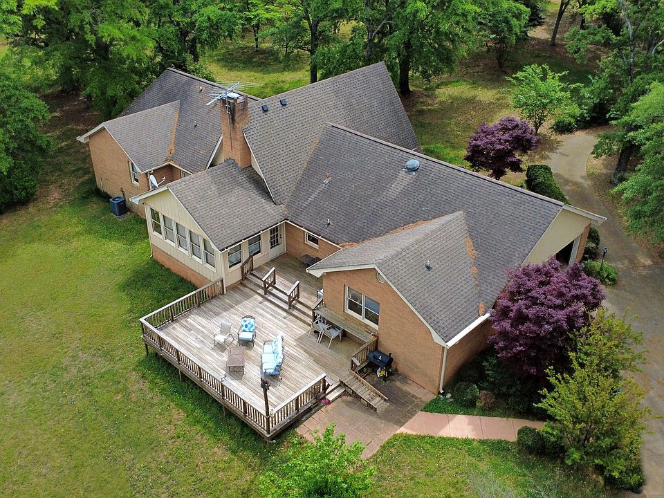 1st image of 898 Mount Carmel Rd