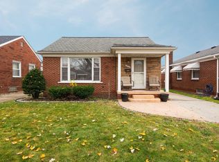 13746 Castle St, Southgate, MI 48195