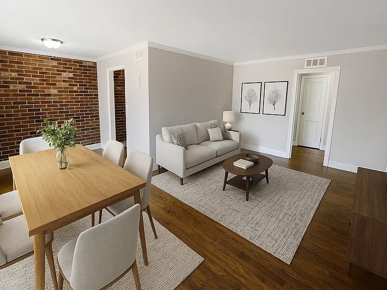 Plaza 44 Apartments — Photo 21