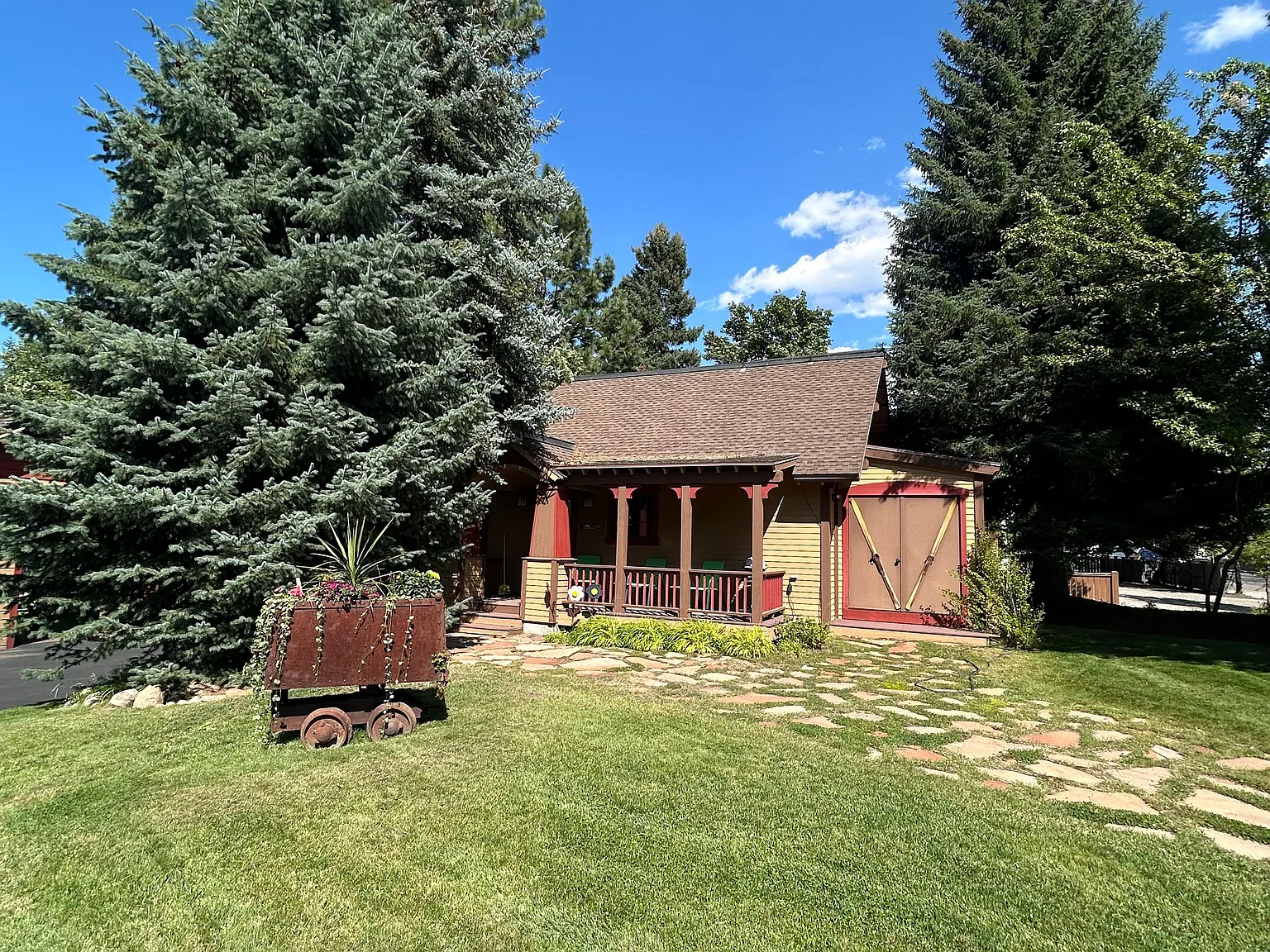 1 bed, 1.5 bath, $1,400 — Photo 1