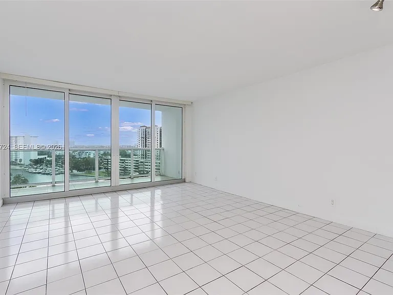 100 Bayview Dr #1102 — Photo 11