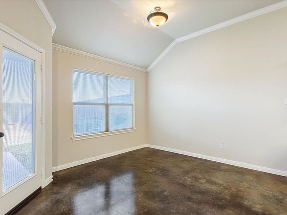 5th image of 398 Park Place Dr