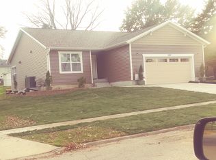 1527 Maxine Ave, Waterloo, IA 50701