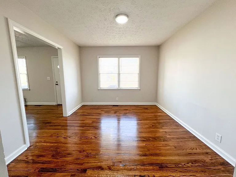 1259 Old Peachtree Rd — Photo 7