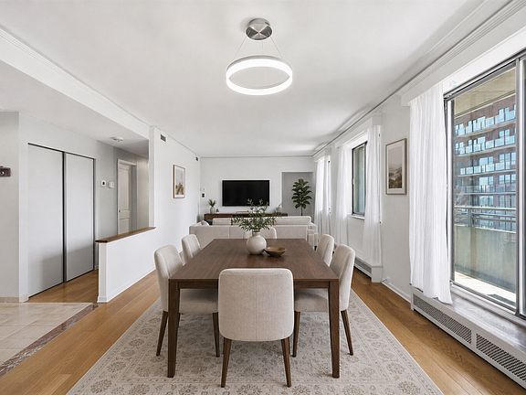 4th image of 4410 Rue Ste Catherine #5C-O