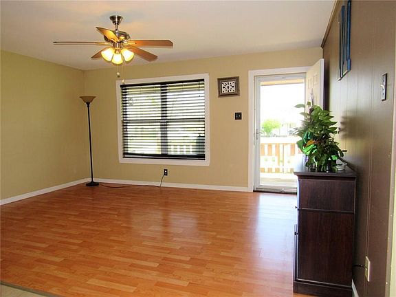 3rd image of 83 Oscar Cole St