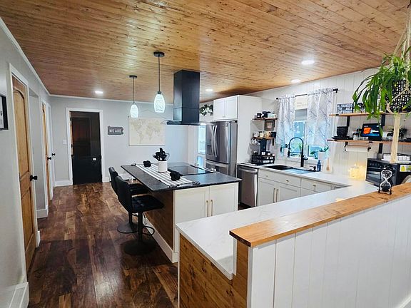 5th image of 116 Alba Dr