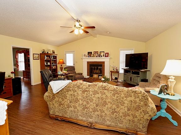 2nd image of 2817 Willow Wood Cir