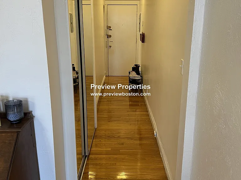 1750 Commonwealth Ave #5P — Photo 3