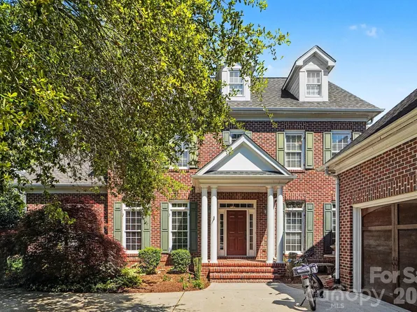 7609 Windaliere Dr, Cornelius, NC 28031