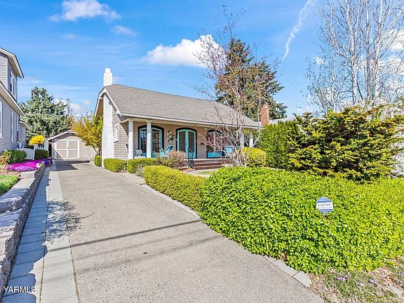 3rd image of 206 N 24th Ave