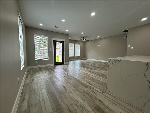 2nd image of 6733 Utah St