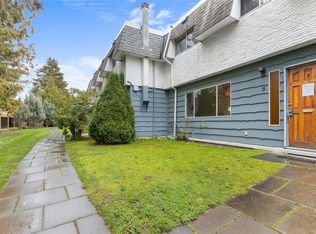 4058 Corners Pl #8, Saanich, BC