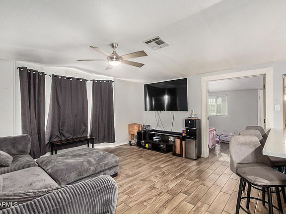 4th image of 10955 N 79th Avenue #95