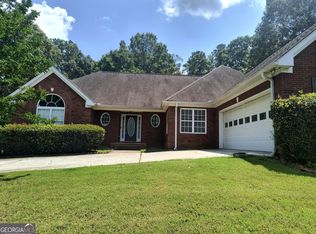 125 Clear Spring Ln, Oxford, GA 30054