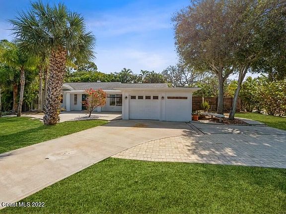 2nd image of 760 Indian River Dr