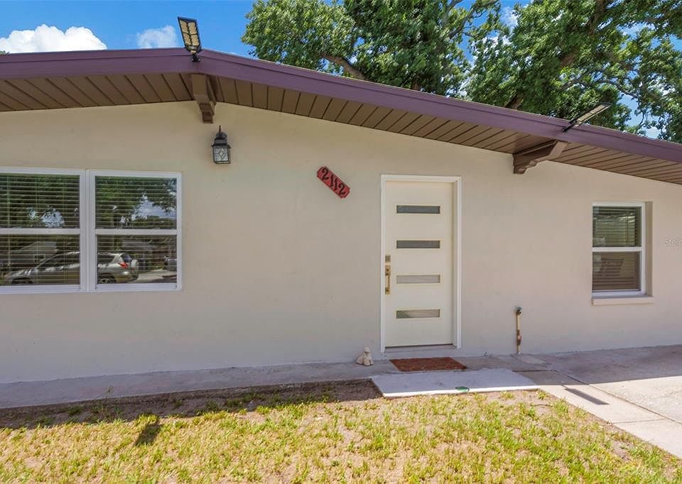 1st image of 2112 W IDLEWILD AVENUE